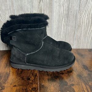 UGG Classic Heritage Bow Snow Black Suede Winter Sheepskin Boots Women's Sz 8